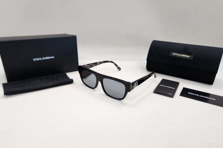 돌체앤가바나 선글라스 실버미러