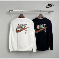 나이키 나무캐릭 맨투맨